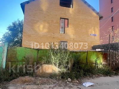 Отдельный дом · 4 комнаты · 250 м² · , Валиханова 119 за 46 млн ₸ в Семее
