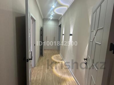 Пәтерлер в Абай обл.: 4-бөлмелі пәтер · 130 м² · 1/6 қабат, Найманбаева 196 — Нуршайыкова, бағасы: 65.5 млн 〒 4-бөлмелі пәтер · 130 м² · 1/6 қабат, Найманбаева 196 — Нуршайыкова, бағасы: 65.5 млн 〒 в Семее