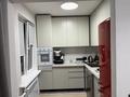 3-бөлмелі пәтер · 55 м² · 5/5 қабат, Самал-3 ш/а., Пр-т Достык, бағасы: 67 млн ₸ в Алматы, Медеуский р-н — фото 11