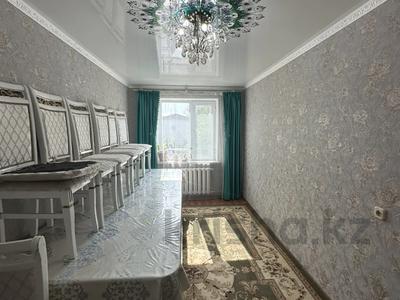3-комнатная квартира, 59 м², 2 этаж, Мұратбаев 36А за 11 млн 〒 в 