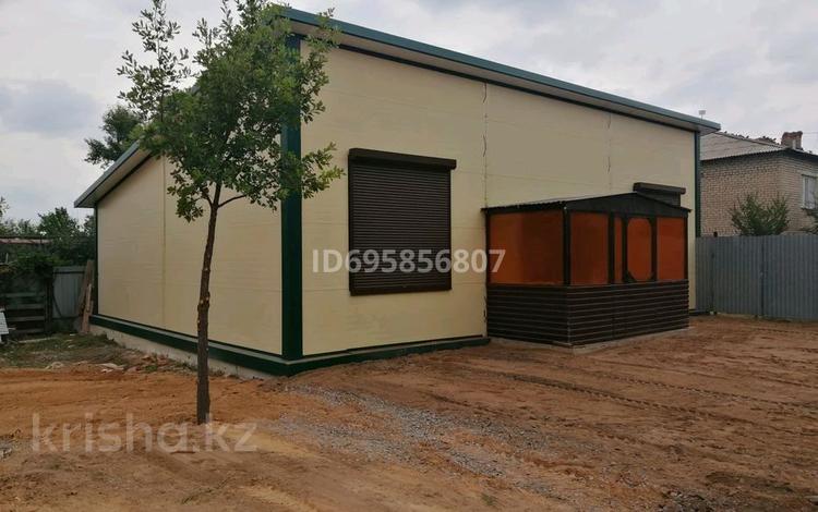 Еркін, дүкендер мен бутиктер · 120 м², бағасы: 35 млн ₸ в Аксае — фото 2