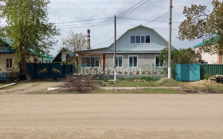 Отдельный дом · 4 комнаты · 143 м² · 7 сот., Эмбенская 14 за 35 млн ₸ в Актобе, мкр Гормолзавод — фото 15