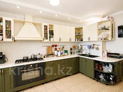 7-бөлмелі пәтер · 256.6 м² · 5/5 қабат, Гоголя 166, бағасы: 150 млн ₸ в Алматы, Алмалинский р-н