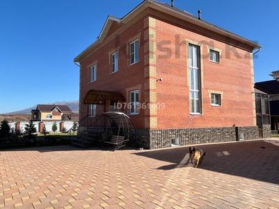 Отдельный дом · 5 комнат · 340 м² · 17 сот., 7-й микрорайон 4/1 за 140 млн 〒 в Риддере
