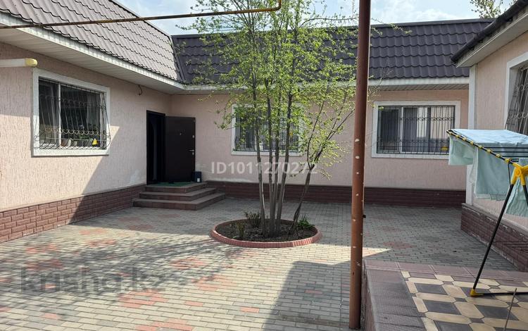 Жеке үй · 7 бөлме · 200 м² · 8 жүзд., Ұлжан-2 ш/а. 102, бағасы: 100 млн ₸ в Алматы, Алатауский р-н — фото 2