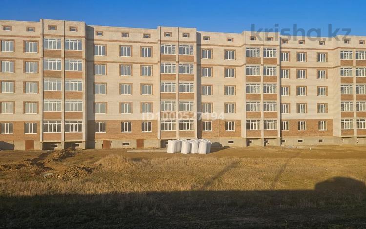 2-бөлмелі пәтер · 71.9 м² · 4/5 қабат, мкр. Алтын орда участок 353/1, бағасы: 19.5 млн ₸ в Актобе — фото 2