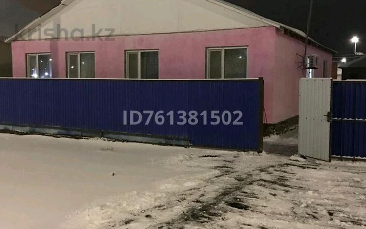 Отдельный дом · 4 комнаты · 166 м² · 8.75 сот., мкр Кайнар, Ж.Бегадиева 58 за 23 млн ₸ в Атырау — фото 2