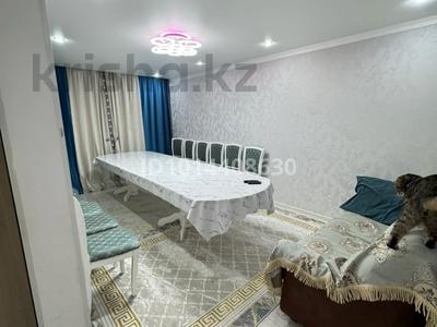 3-бөлмелі пәтер · 69.6 м² · 1/5 қабат, Қонаев ш/а., бағасы: 25 млн ₸ в Уральске, мкр Кунаева