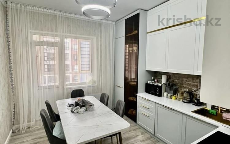 2-комнатная квартира · 62 м² · 8/9 этаж, Омарова 27/1 за ~ 44.9 млн ₸ в Астане, Нура р-н — фото 2