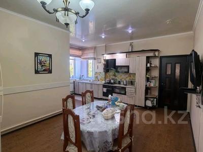Отдельный дом · 4 комнаты · 400 м² · 800 сот., Альжанова 25 за 155 млн ₸ в Кокшетау