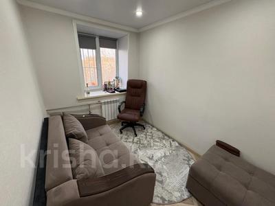 4-комнатная квартира · 90 м² · 5/5 этаж, ПОБЕДЫ за 36.4 млн 〒 в Семее