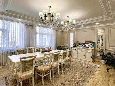5-комнатная квартира · 195 м² · 2/9 этаж, 17-й мкр 104 за 107 млн 〒 в Актау