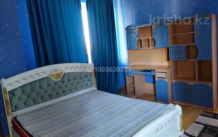 3-комнатная квартира · 110 м² · 4/13 этаж, Кунаева 42 за 50 млн 〒 в Шымкенте, Аль-Фарабийский р-н — фото 2