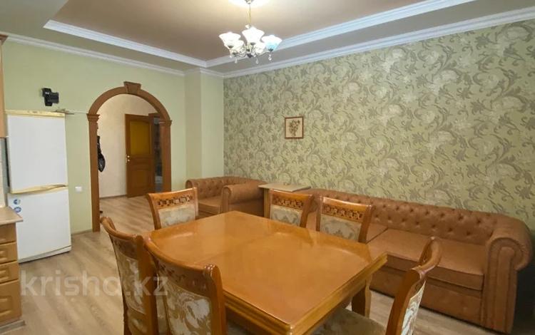 3-комнатная квартира, 84 м², 3/12 этаж, Жамбыла Жабаева за 47 млн 〒 в Петропавловске — фото 10