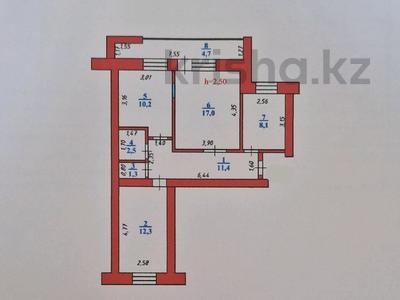 3-комнатная квартира, 67.5 м², 7/9 этаж, Курмангазы за 22 млн 〒 в Уральске, мкр Школьник