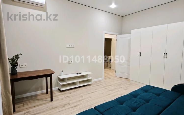1-бөлмелі пәтер · 40 м² · 10/12 қабат, Си Синхая 17, бағасы: 370 000 ₸ в Алматы, Бостандыкский р-н — фото 2