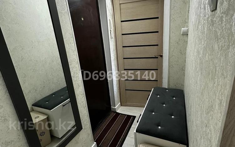 1-бөлмелі пәтер · 32 м² · 2/5 қабат, Валиханова, бағасы: 8 млн ₸ в Кентау — фото 2