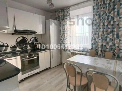 2-комнатная квартира · 52 м² · 12/12 этаж, 15 микрорайон 22 — Район 1000 мелочей за 18 000 〒 в Семее