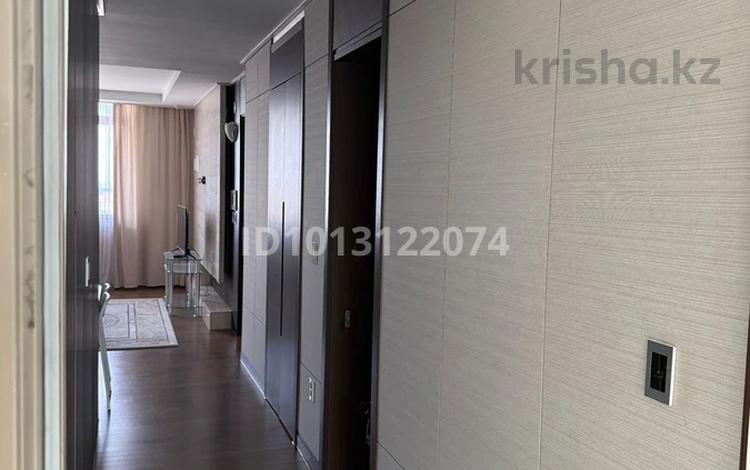 2-бөлмелі пәтер · 70 м² · 28/28 қабат, Кошкарбаев 10/1 — Тауелсиздик, бағасы: 40 млн ₸ в Астане, Сарайшык р-н — фото 2