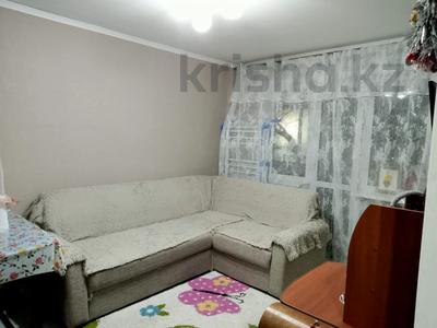 1-комнатная квартира, 32 м², 3/5 этаж, пр.Н.Абдирова за 16.5 млн 〒 в Караганде, Казыбек би р-н