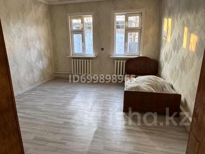 Отдельный дом · 3 комнаты · 300 м² · помесячно, Жансугурова 330 за 250 000 〒 в Алматы, Турксибский р-н