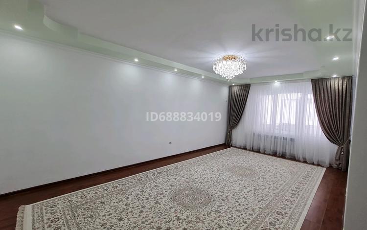 3-бөлмелі пәтер · 100 м² · 1/16 қабат, Алмагүл ш/а. 24, бағасы: 35 млн ₸ в Атырау, мкр. Алмагуль — фото 2