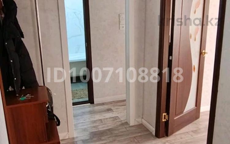 2-комнатная квартира · 48.7 м² · 4/5 этаж, мкр Кунаева 23 — Кунаева за 150 000 ₸ в Уральске — фото 2