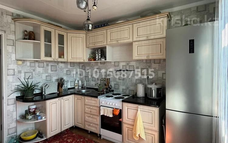 2-бөлмелі пәтер · 44.1 м² · 9/9 қабат, Кабанбай батыра 166 — 20 квартал, бағасы: 25 млн ₸ в Семее — фото 2