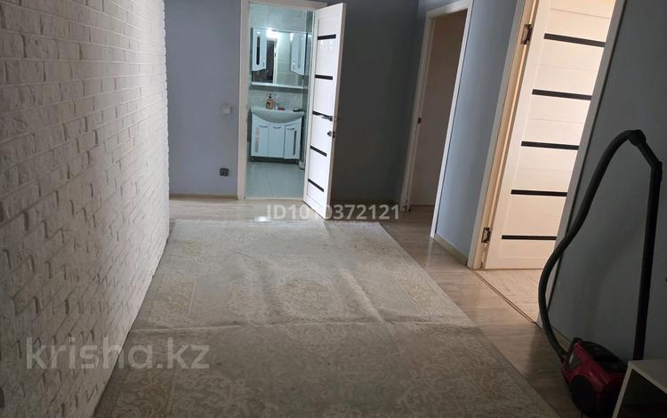 2-бөлмелі пәтер · 74 м² · 6/9 қабат, мкр. Алмагуль, Алмагул 1, бағасы: 24 млн ₸ в Атырау — фото 2