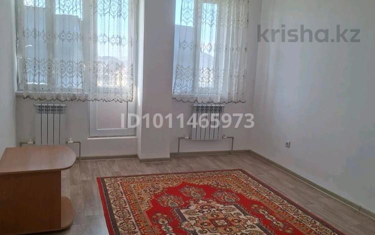 1-комнатная квартира · 46 м² · 2/5 этаж, мкр Улы Дала 103 за 80 000 ₸ в Таразе — фото 2