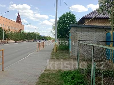 Жер үй мен саяжайлар в Костанайской обл.: Жеке үй · 3 бөлме · 65 м² · 6 сот., Амангельды 155, бағасы: 27 млн 〒 Жеке үй · 3 бөлме · 65 м² · 6 сот., Амангельды 155, бағасы: 27 млн 〒 в Костанае