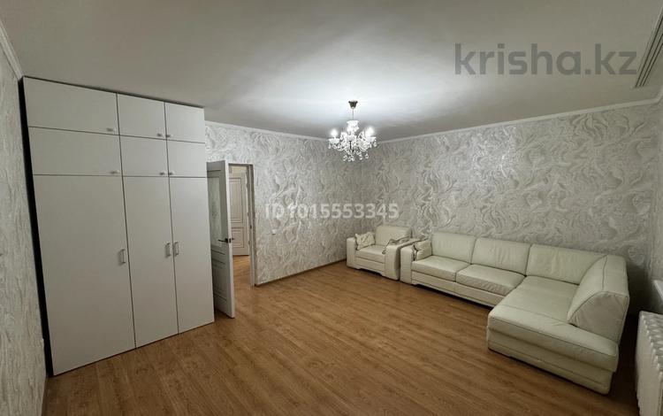 2-комнатная квартира · 61.7 м² · 4/5 этаж, мкр Кадыра Мырза-Али 9 за 160 000 ₸ в Уральске — фото 2