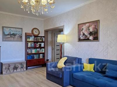 2-комнатная квартира · 74.3 м² · 5/9 этаж, мкр «Аксай-3б» — Толе би - Яссауи за 42 млн ₸ в Алматы, Ауэзовский р-н