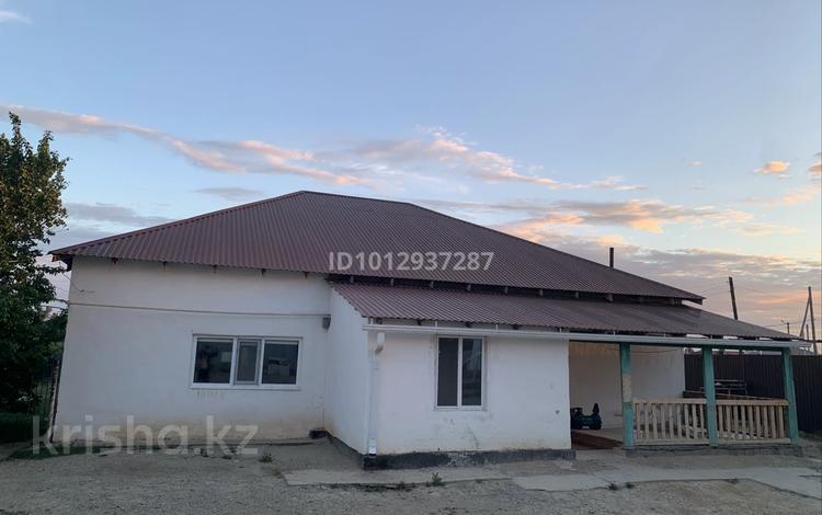 Отдельный дом · 4 комнаты · 250 м² · 15 сот., 187 363 — R&amp;B автоаксессуарына карсы коше Ганибет магазин келеси коше за 13 млн ₸ в Кульсары — фото 2