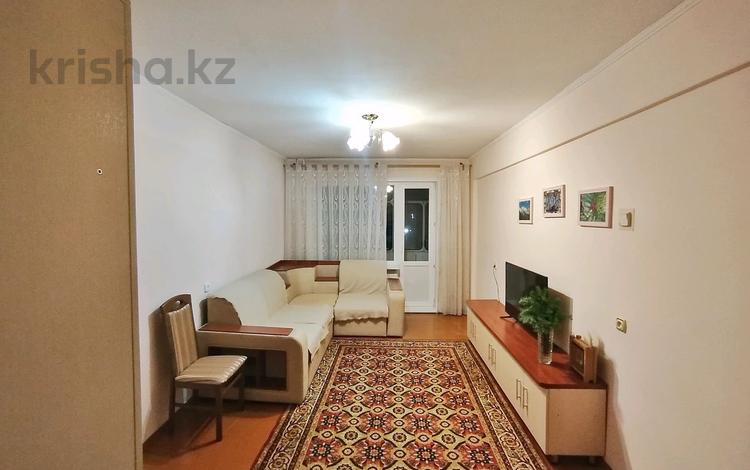 3-комнатная квартира · 59 м² · 2/5 этаж, Назарбаева 67 за 19 млн 〒 в Усть-Каменогорске — фото 2