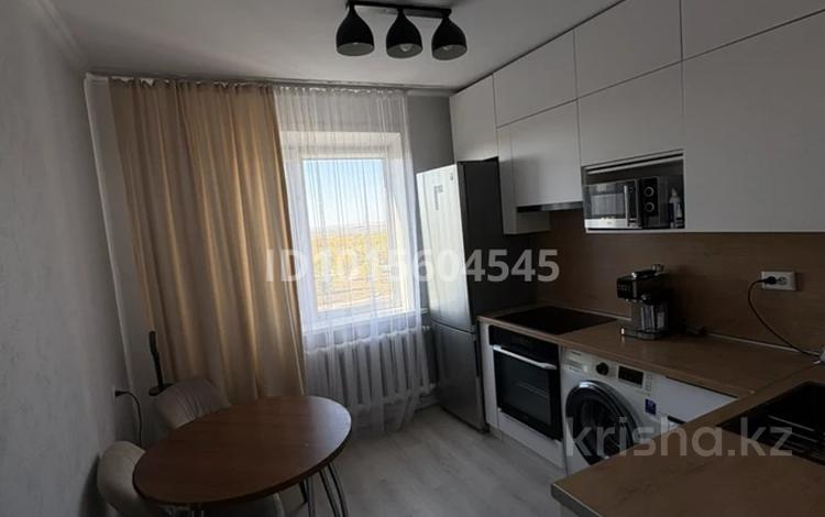 3-бөлмелі пәтер · 64.5 м² · 5/5 қабат, Голубые пруды ш/а. 7, бағасы: 23 млн ₸ в Караганде, Алихана Бокейханова р-н — фото 2