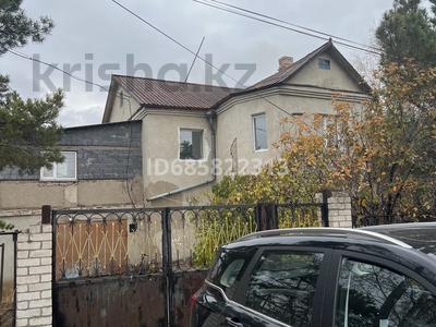 Отдельный дом · 7 комнат · 318 м² · 10 сот., Майкудук, Шахтёрский 13 за 35 млн 〒 в Караганде, Алихана Бокейханова р-н