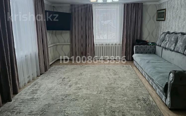3-комнатная квартира · 90 м², Кавказская 41В1 за 11 млн ₸ в Денисовке — фото 2