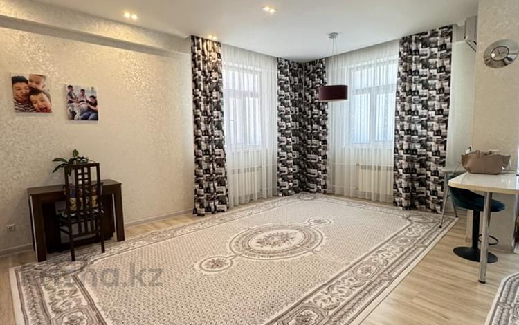 2-бөлмелі пәтер · 72.1 м² · 11/14 қабат, 17-ш/а., 17 мкрн 7, бағасы: 36 млн ₸ в Актау, 17-й мкр — фото 2