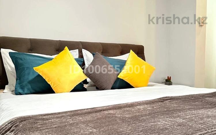 2-комнатная квартира · 65 м² · 14/15 этаж, Толе би 273/11 — Толе би за 2 500 ₸ в Алматы — фото 2