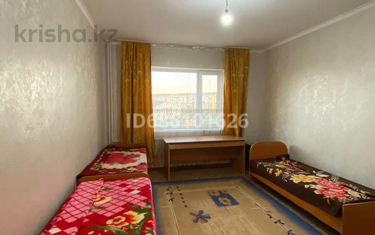1-комнатная квартира, 38 м², 4/7 этаж, 6 мкр 4а за 14 млн 〒 в Талдыкоргане, мкр Бирлик — фото 8