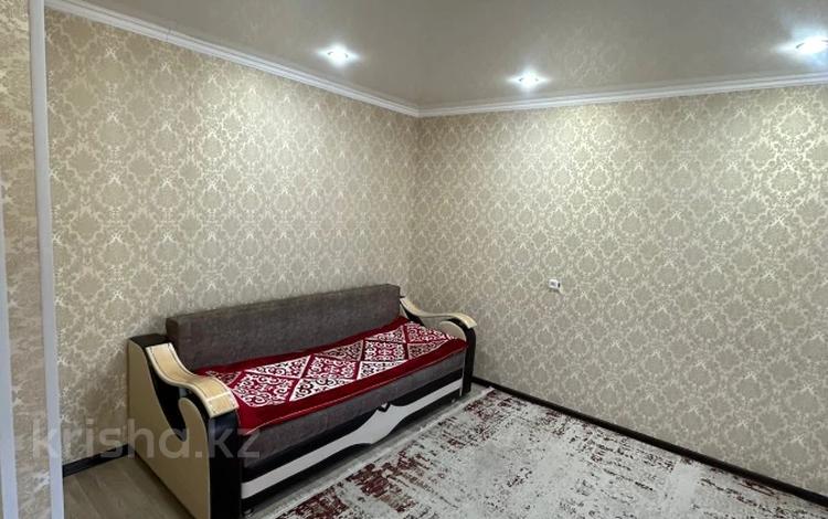 2-бөлмелі пәтер · 45 м² · 4/5 қабат, Майкудук, 12й микрорайон, бағасы: 11.5 млн ₸ в Караганде, Алихана Бокейханова р-н — фото 2