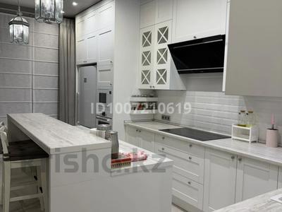 4-комнатная квартира · 180 м² · 1/3 этаж, Мерген 91/13 за 397 млн 〒 в Алматы, Бостандыкский р-н