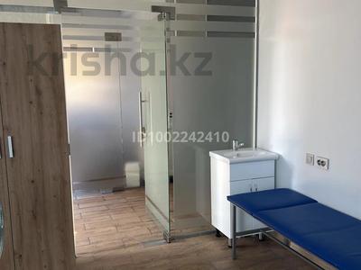 Аренда коммерческой недвижимости в Шымкенте: Медцентры и аптеки · 75 м² за 700 000 〒 Медцентры и аптеки · 75 м² за 700 000 〒 в Шымкенте, Туран р-н