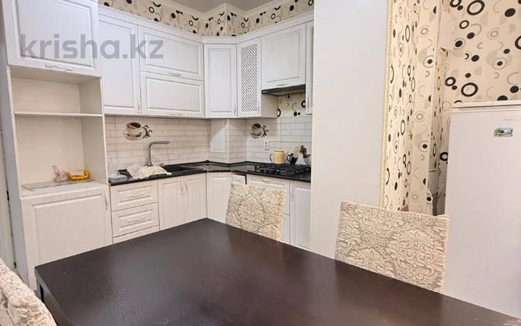 2-бөлмелі пәтер · 65 м² · 1/7 қабат, 35-ш/а. 17, бағасы: 18 млн ₸ в Актау, 35-мкр — фото 13