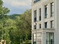 6-комнатная квартира · 425 м² · 3/3 этаж, мкр Юбилейный 1/1 за 1.3 млрд ₸ в Алматы, Медеуский р-н