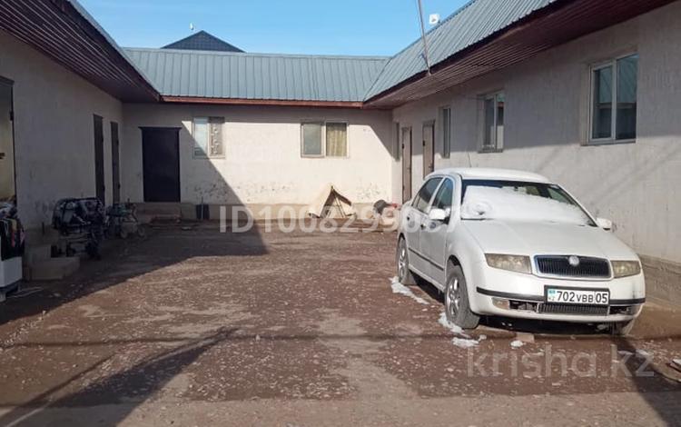 Отдельный дом · 14 комнат · 243 м² · 6 сот., Сөретөбе 20 — Үштерек мектебінің қасында за 20 млн 〒 в Уштереке — фото 2