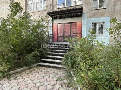 Свободное назначение, офисы, салоны красоты, медцентры и аптеки, образование, развлечения · 48 м² за 19.5 млн 〒 в Петропавловске