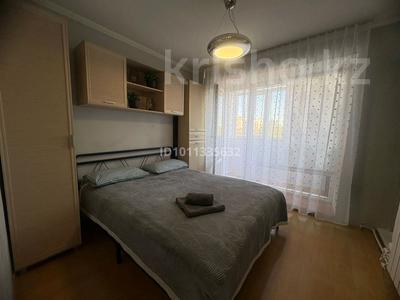 2-комнатная квартира · 54 м² · 5/5 этаж, мкр Михайловка , Кривогуза 19 — Чкалова ,Сакена за 15 000 ₸ в Караганде, Казыбек би р-н