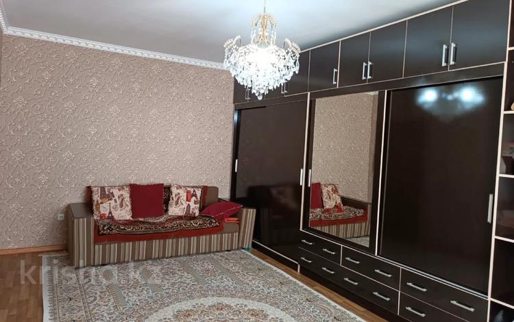1-комнатная квартира · 45 м² · 9/9 этаж, мкр Нурсат 2 9 — Аргынбекова за 130 000 ₸ в Шымкенте, Каратауский р-н — фото 2
